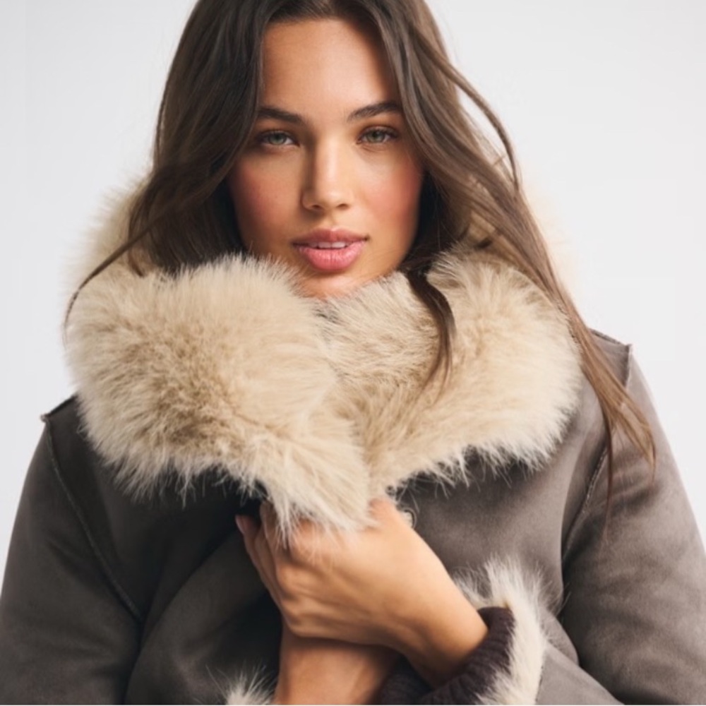 reversible vegan suede shearling long coat - Picture 5 of 13